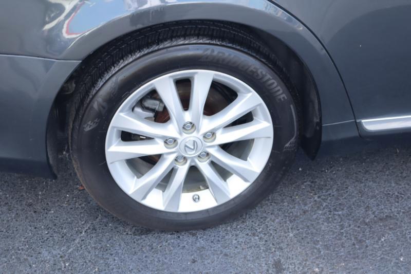 Lexus ES 350 Sedan 2011