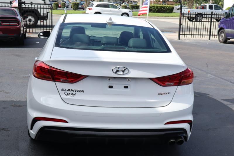Hyundai Elantra 6AT 2017
