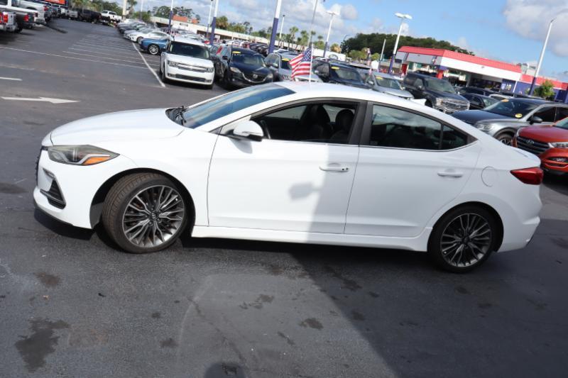 Hyundai Elantra 6AT 2017