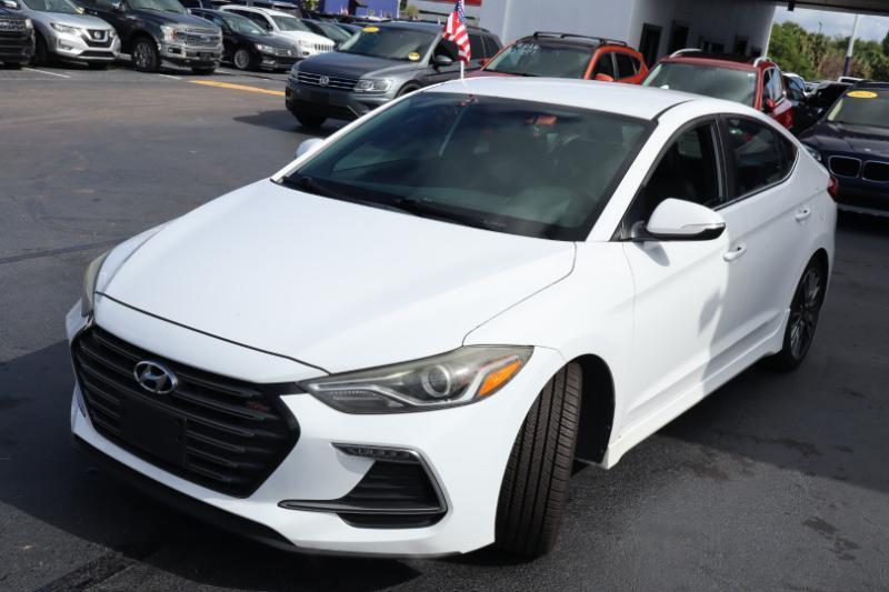 Hyundai Elantra 6AT 2017