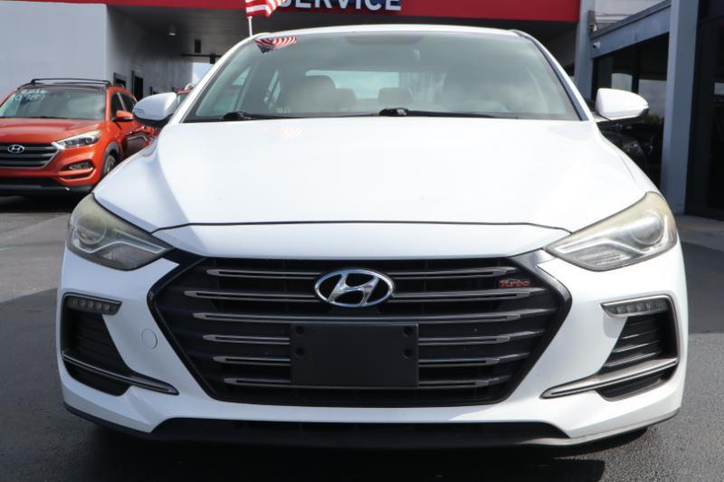 Hyundai Elantra 6AT 2017