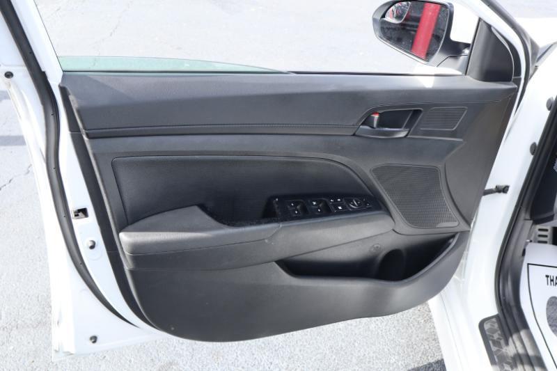 Hyundai Elantra 6AT 2017