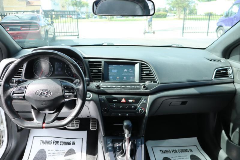 Hyundai Elantra 6AT 2017