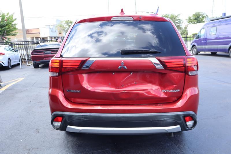 Mitsubishi Outlander ES 2WD 2017