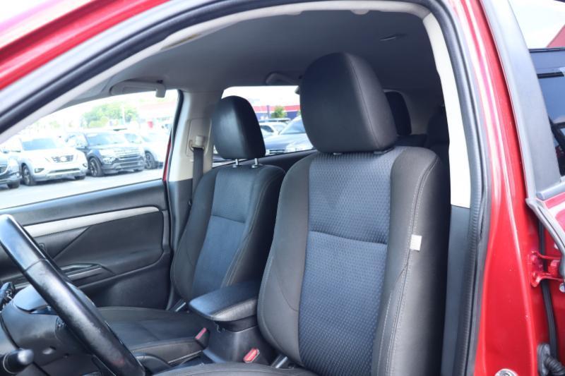 Mitsubishi Outlander ES 2WD 2017