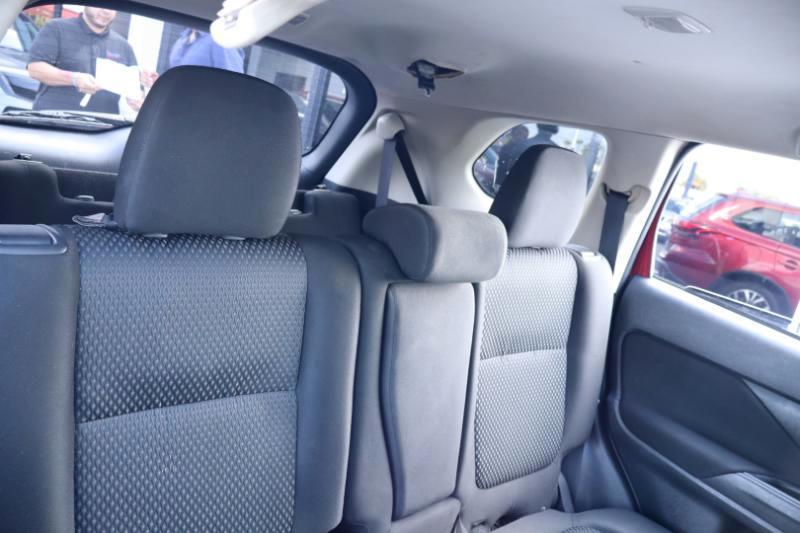 Mitsubishi Outlander ES 2WD 2017