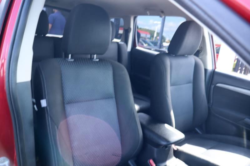 Mitsubishi Outlander ES 2WD 2017