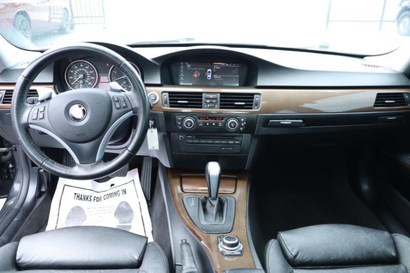 BMW 3-Series 335i 2009