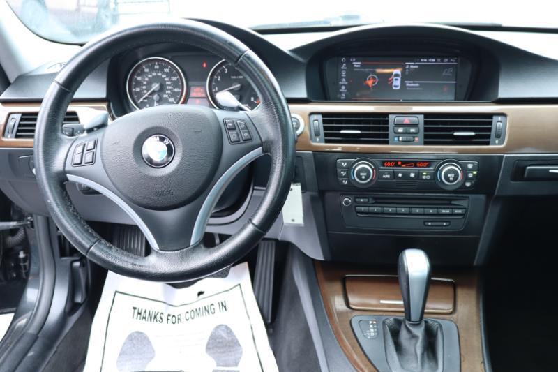 BMW 3-Series 335i 2009