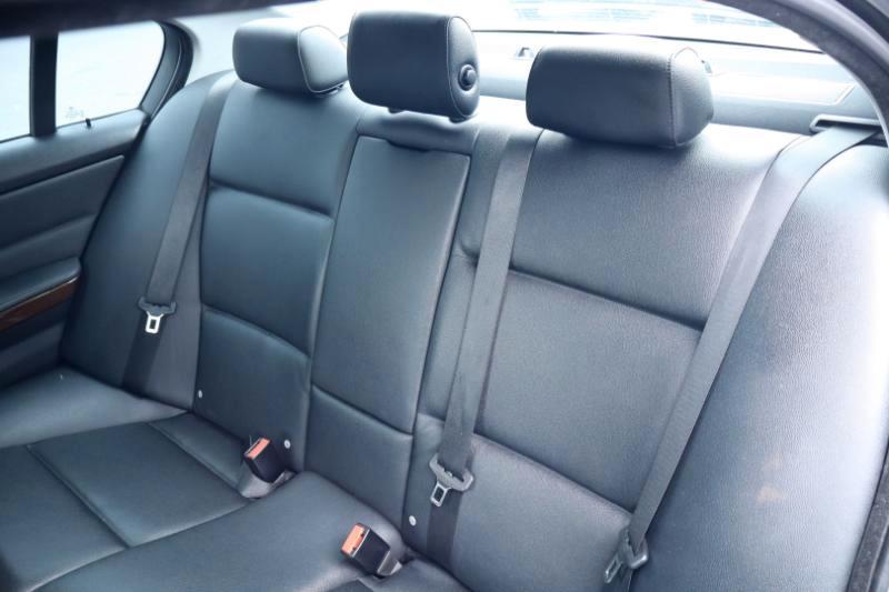 BMW 3-Series 335i 2009
