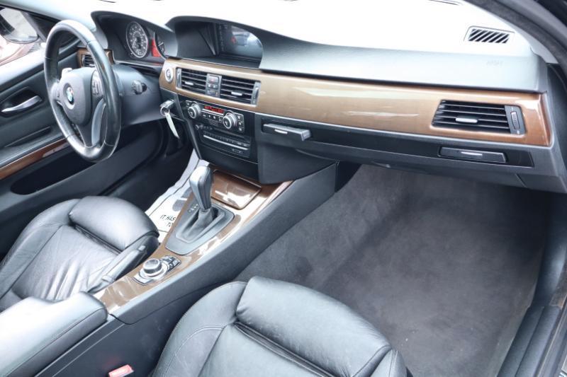 BMW 3-Series 335i 2009