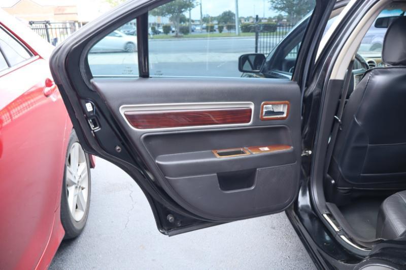 Lincoln MKZ FWD 2007