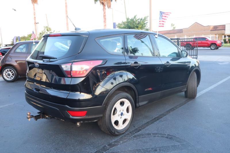 Ford Escape S FWD 2018