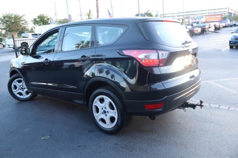 Ford Escape S FWD 2018