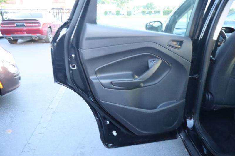 Ford Escape S FWD 2018