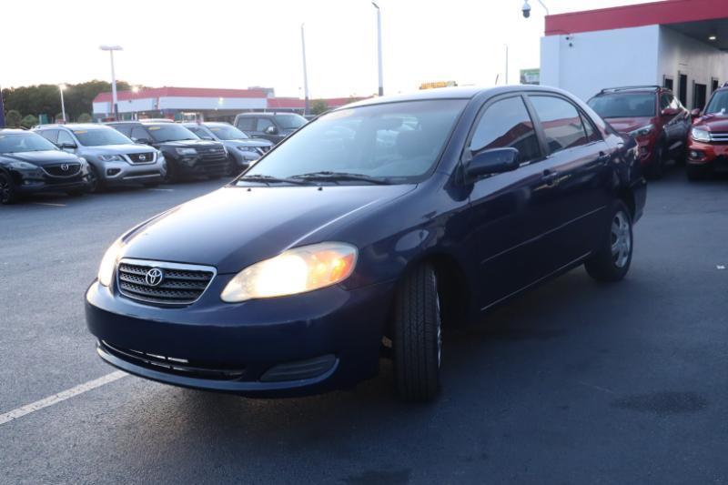 Toyota Corolla CE 2005