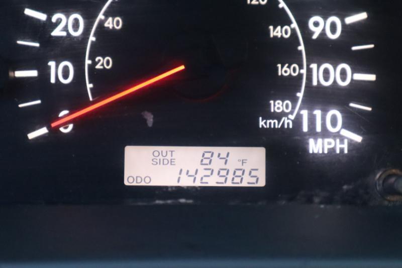 Toyota Corolla CE 2005