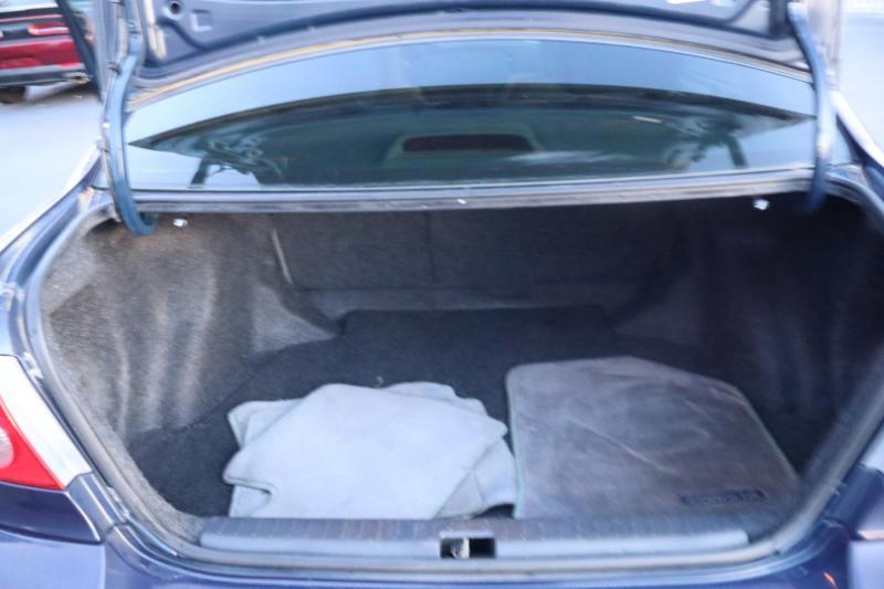 Toyota Corolla CE 2005