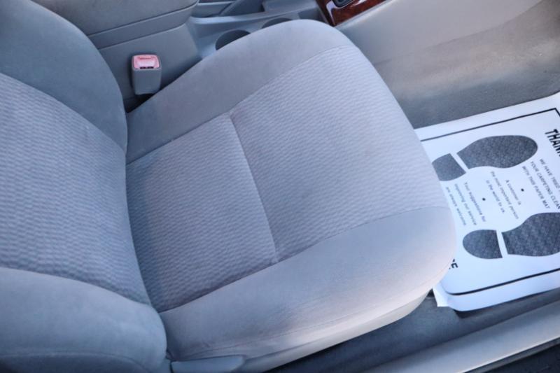 Toyota Corolla CE 2005