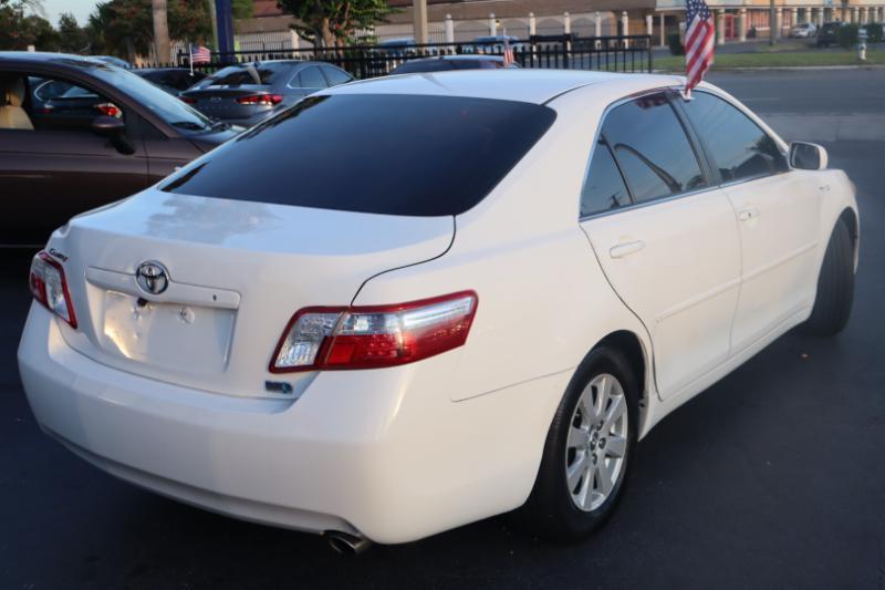 Toyota Camry Hybrid Sedan 2009