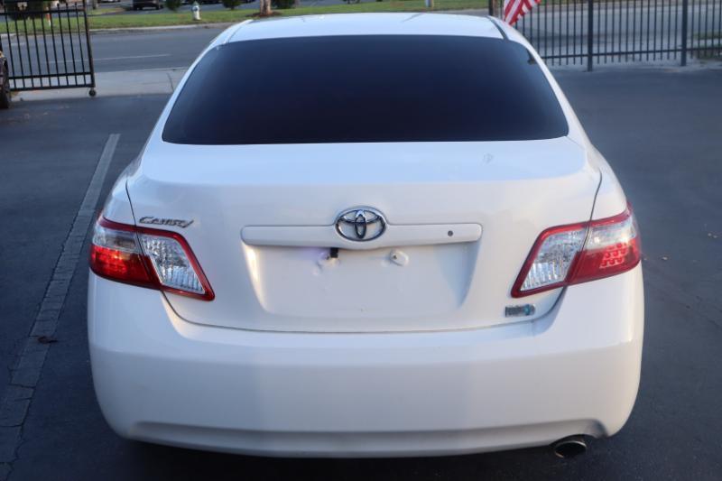 Toyota Camry Hybrid Sedan 2009