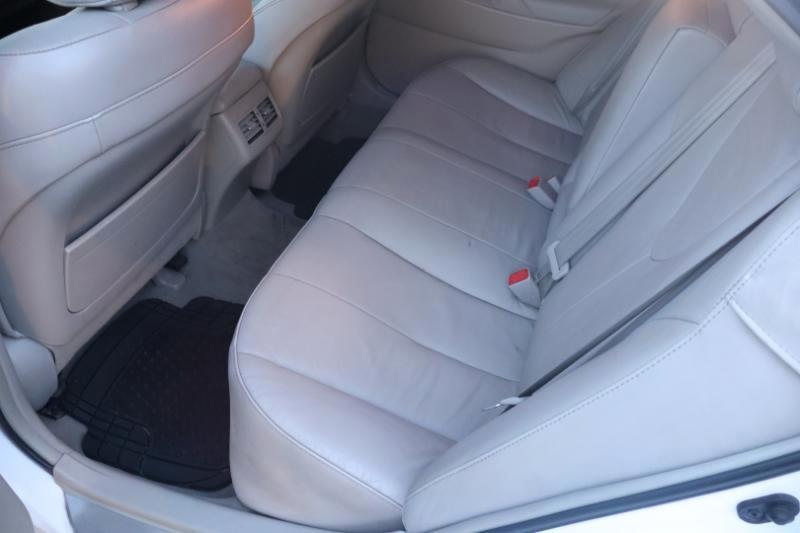 Toyota Camry Hybrid Sedan 2009