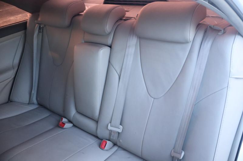 Toyota Camry Hybrid Sedan 2009
