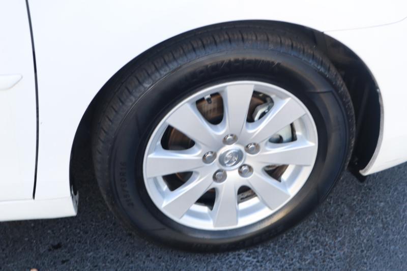 Toyota Camry Hybrid Sedan 2009