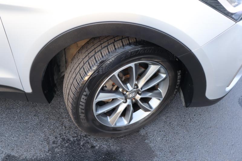 Hyundai Santa Fe SE FWD 2017