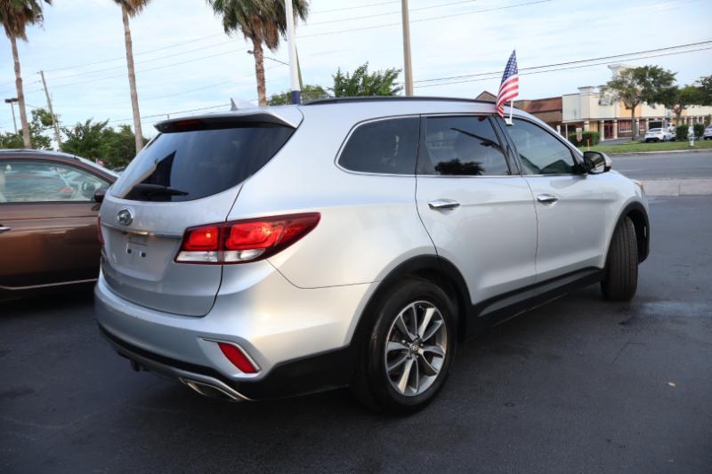Hyundai Santa Fe SE FWD 2017