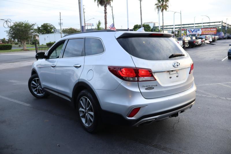 Hyundai Santa Fe SE FWD 2017