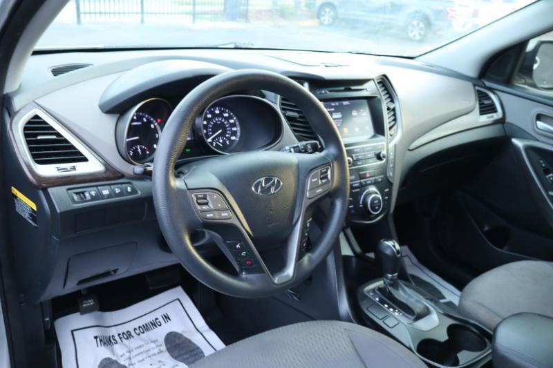 Hyundai Santa Fe SE FWD 2017