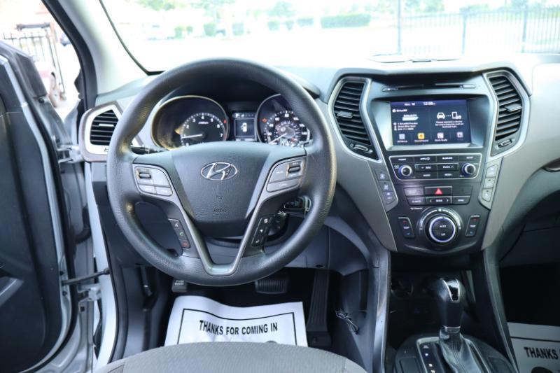 Hyundai Santa Fe SE FWD 2017