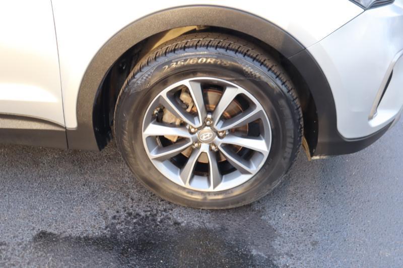 Hyundai Santa Fe SE FWD 2017