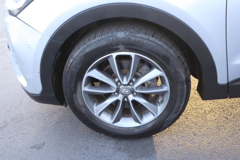 Hyundai Santa Fe SE FWD 2017
