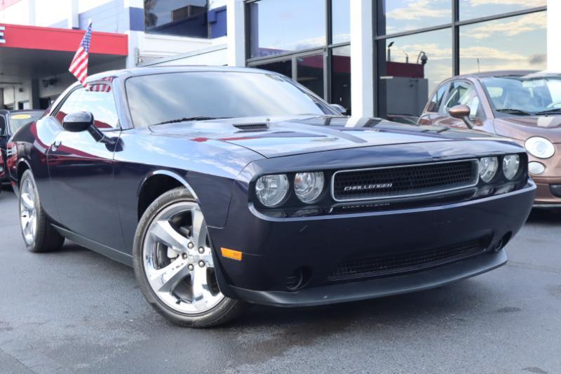 Dodge Challenger SXT 2012