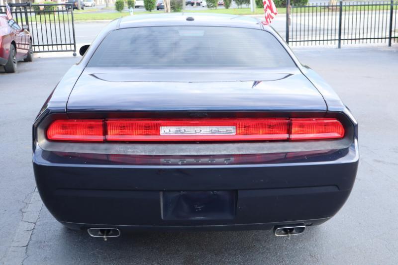 Dodge Challenger SXT 2012