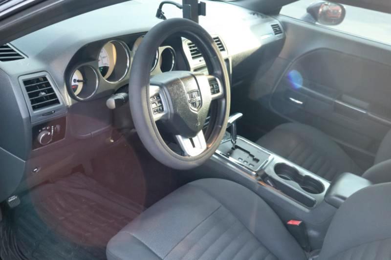 Dodge Challenger SXT 2012