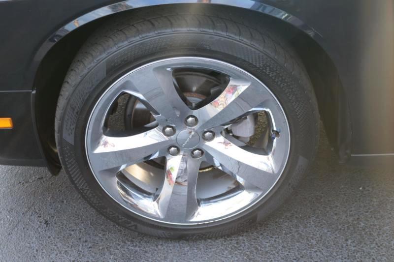 Dodge Challenger SXT 2012