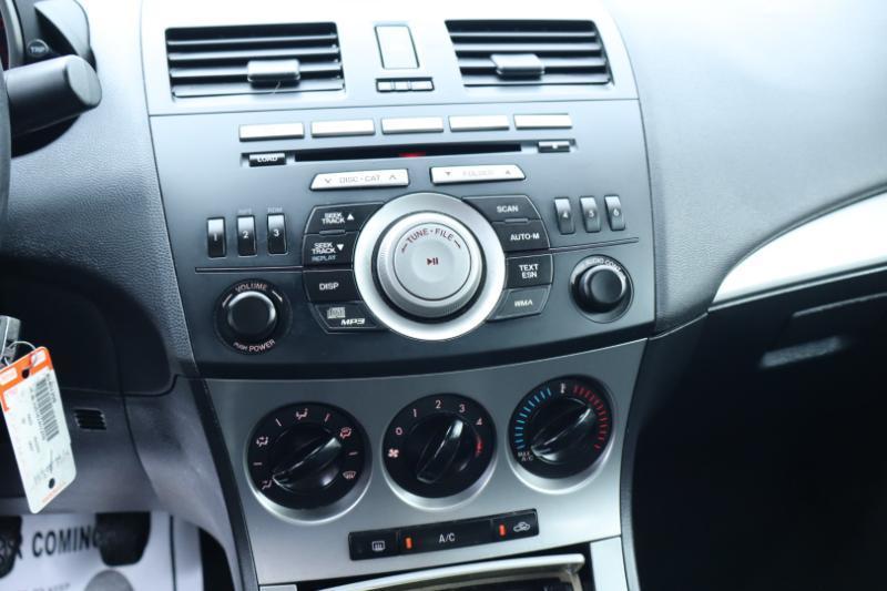 Mazda MAZDA3 s Sport 4-Door 2011