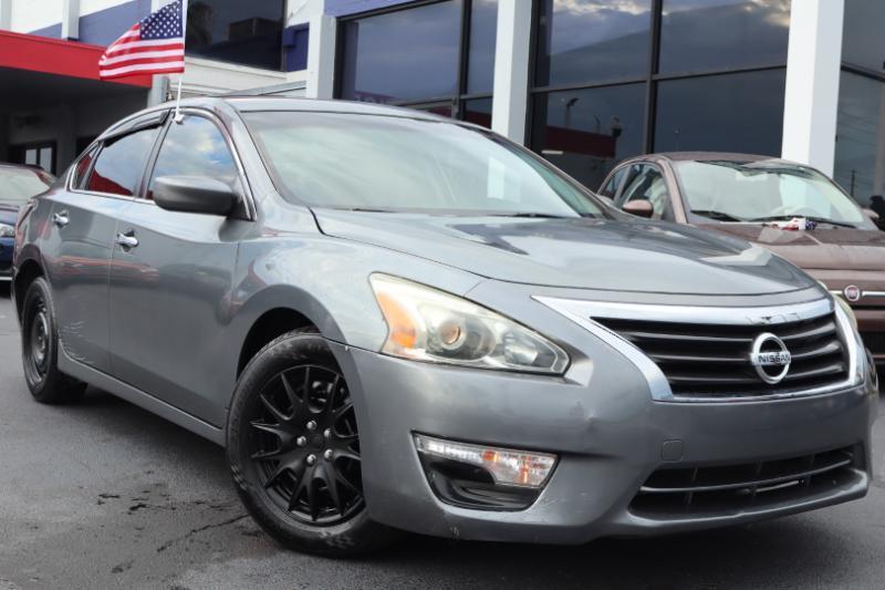 Nissan Altima 2.5 SV 2015