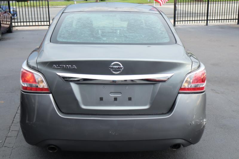 Nissan Altima 2.5 SV 2015
