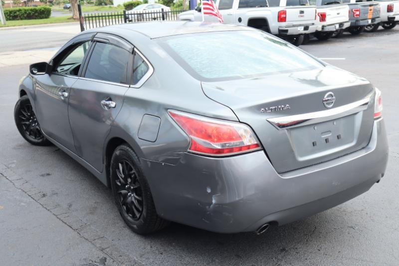 Nissan Altima 2.5 SV 2015