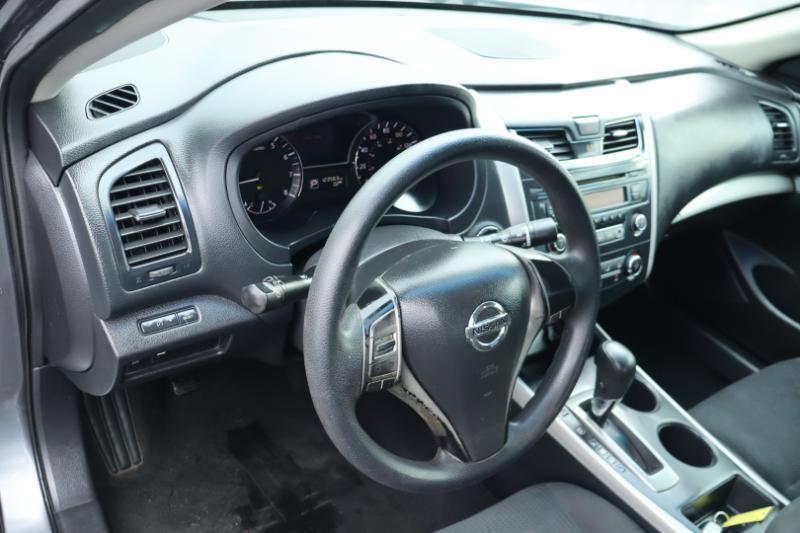 Nissan Altima 2.5 SV 2015