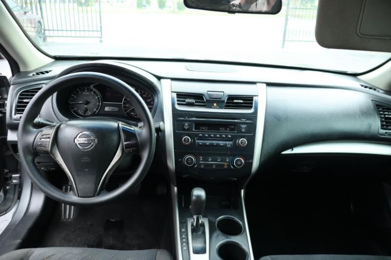 Nissan Altima 2.5 SV 2015
