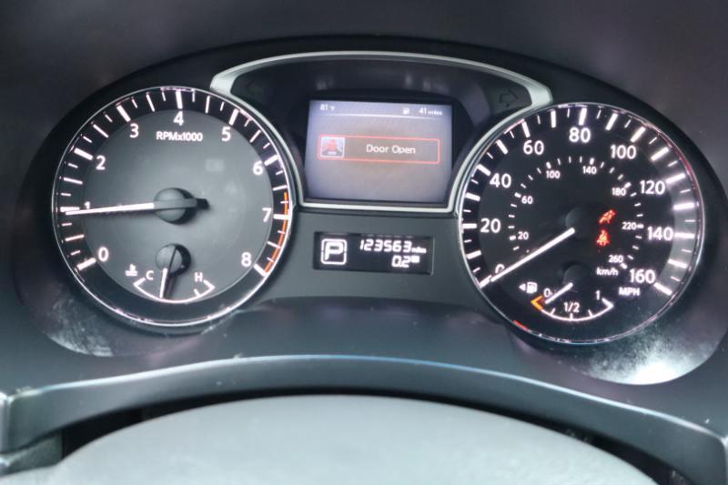 Nissan Altima 2.5 SV 2015