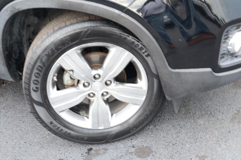 Kia Sorento EX 2WD 2012