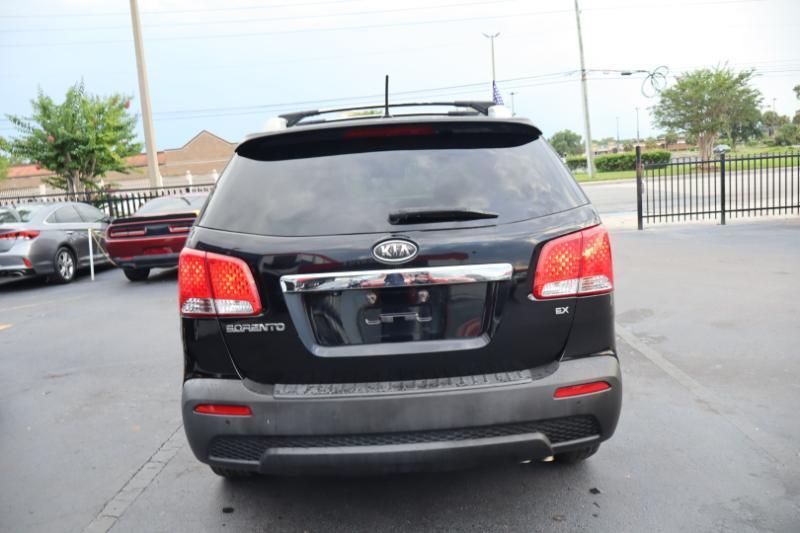 Kia Sorento EX 2WD 2012