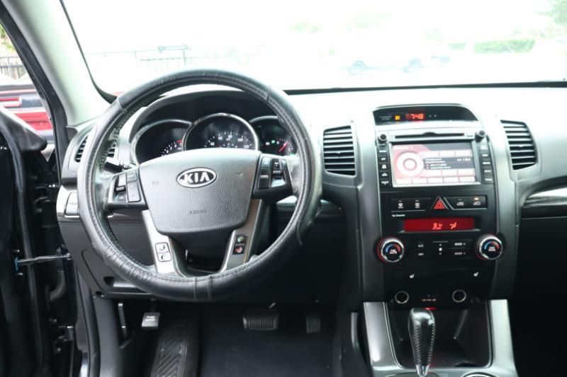 Kia Sorento EX 2WD 2012