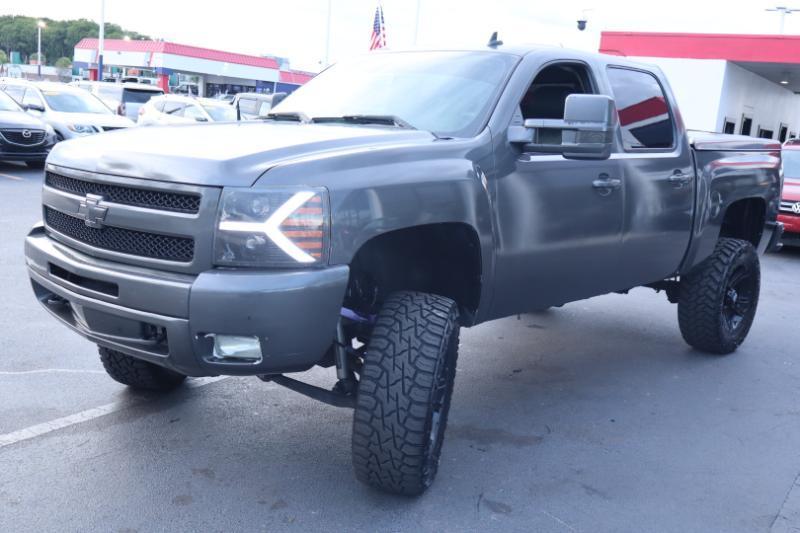 Chevrolet Silverado 1500 LT Crew Cab 4WD 2011